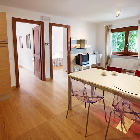 Diffuso Lejlighedshotel Tolmezzo